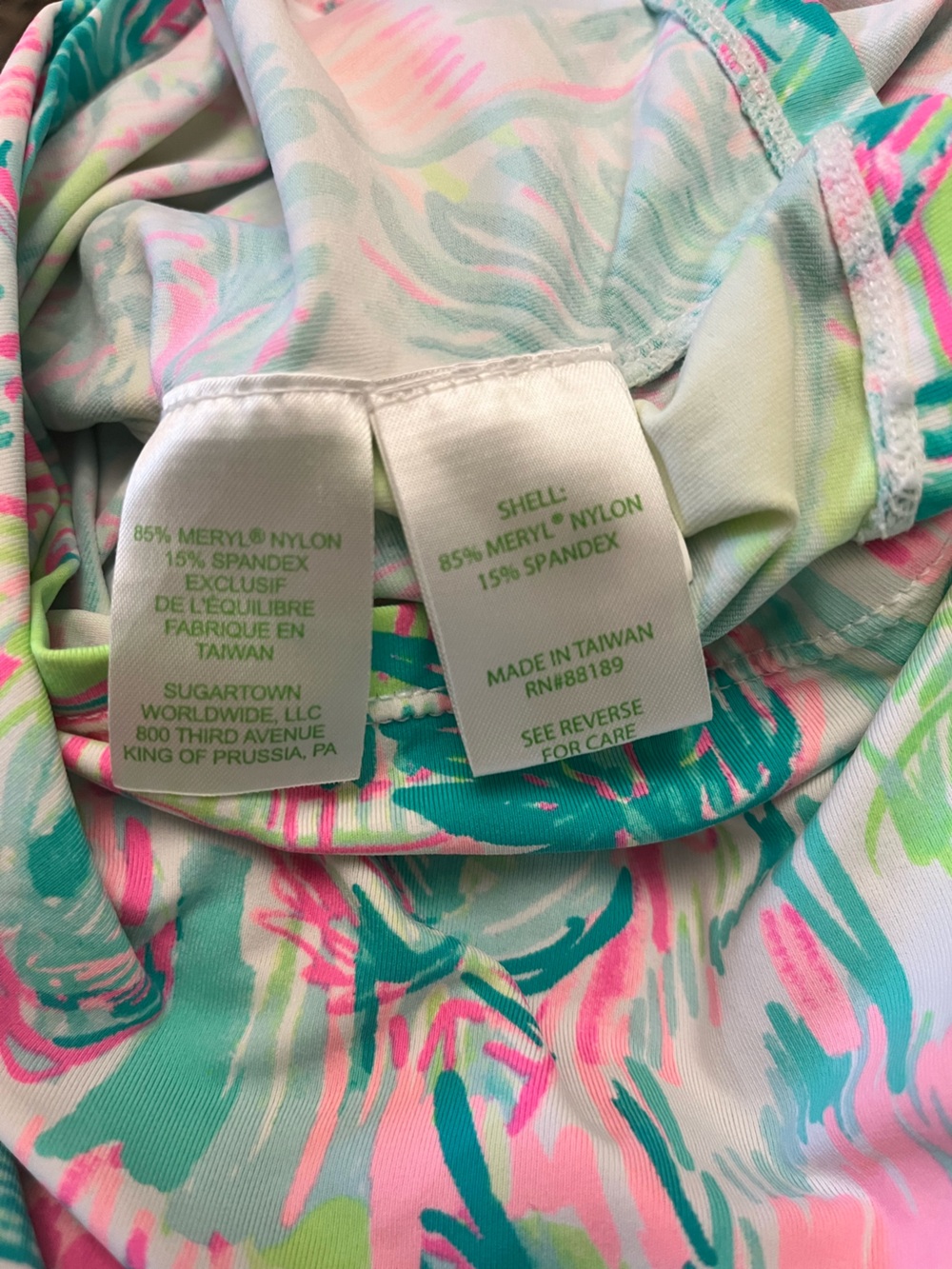 Lilly Pulitzer Tropical Print Athletic Tank  Top | Built-In Pads | Sz XL - Picture 7 of 7